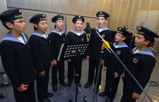 MSC Noticias - LG-Vienna-Boys-Choir Agencias Com y Pub BrandCom Musica Negocios Publicidad Tecnología 